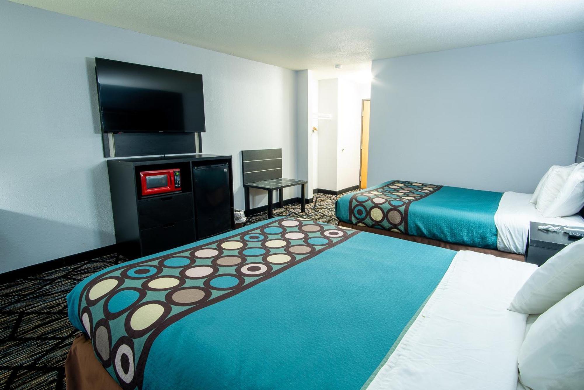 Coratel Inn & Suites By Jasper New Richmond Esterno foto