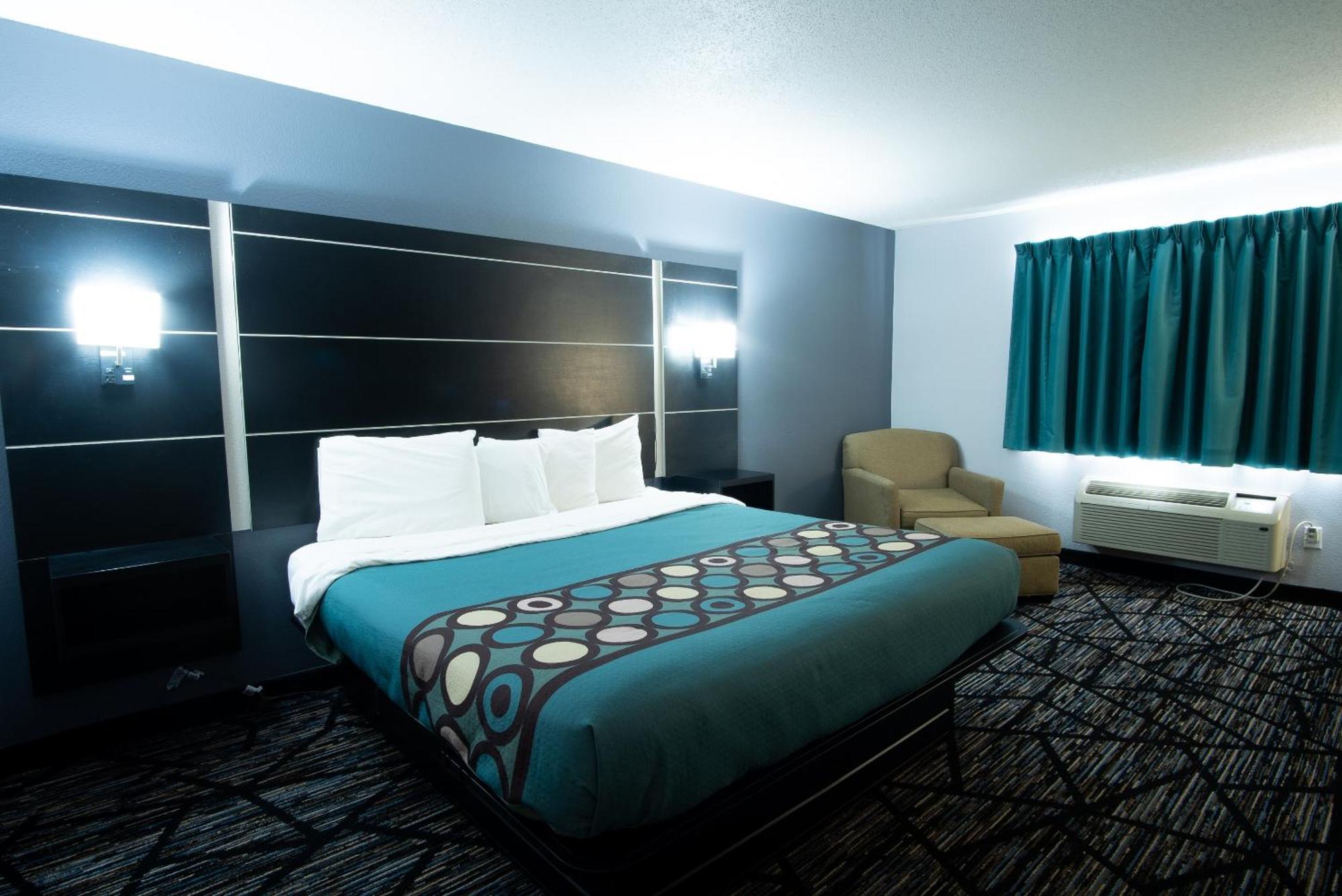 Coratel Inn & Suites By Jasper New Richmond Esterno foto